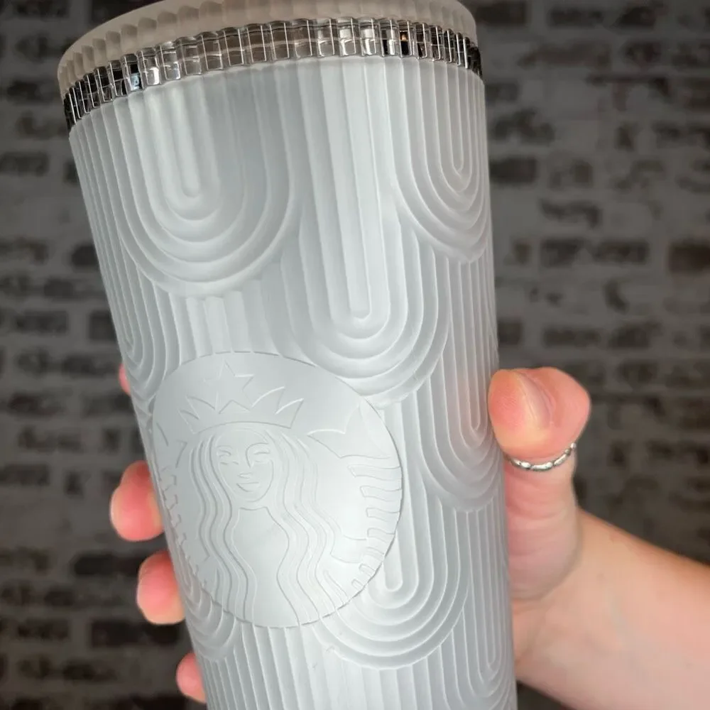 Starbucks | gray wave scalloped drink cup with straw